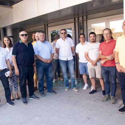 Concentración por la superpoblación de conejos