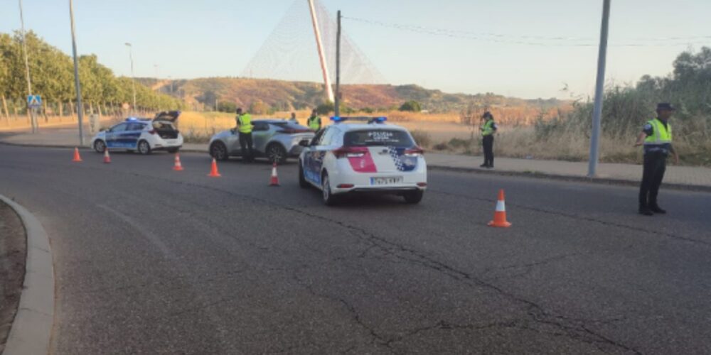 Foto de un control de la Policía Local en Talavera