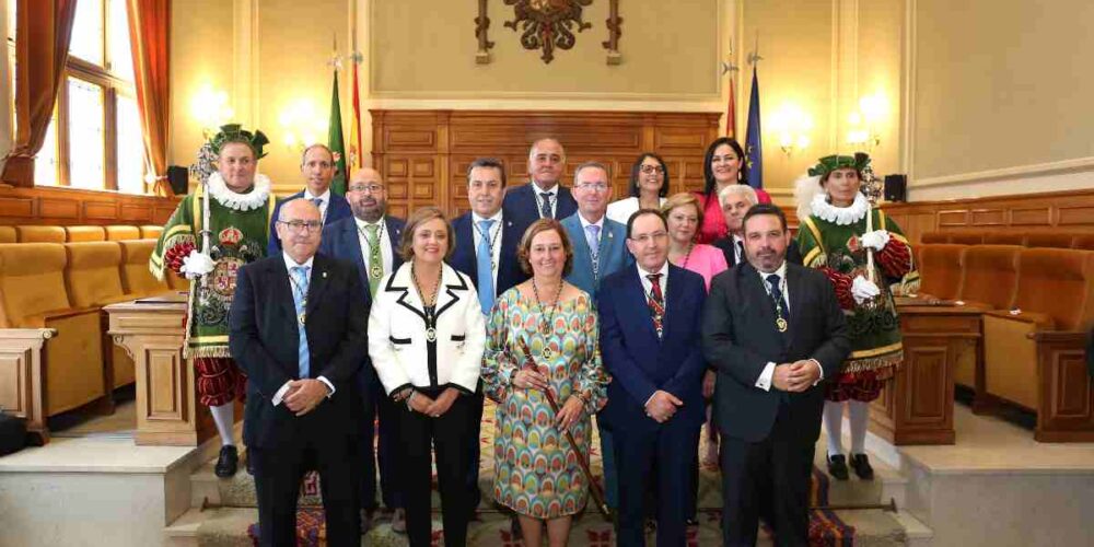 El equipo de gobierno provincial, el día de su toma de posesión.