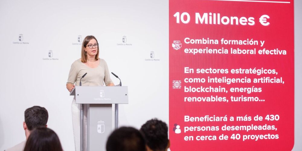 La consejera portavoz del Gobierno de Castilla-La Mancha, Esther Padilla.