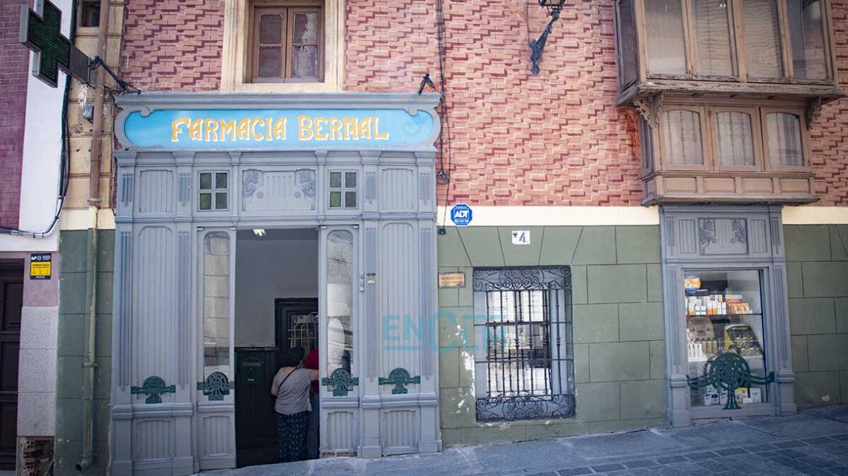 Farmacia Bernal.