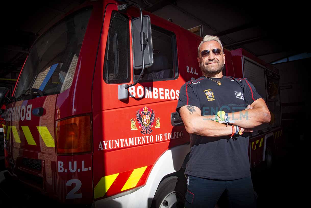 Fran, en el Parque de Bomberos de Toledo. Foto: Rebeca Arango.