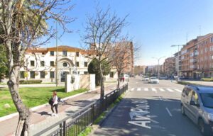 Avenida Pío XII, en Talavera. arma blanca talavera