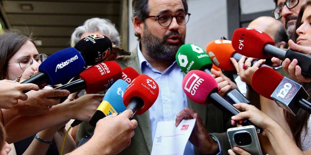 Page hizo sus declaraciones en la sede nacional del PP.