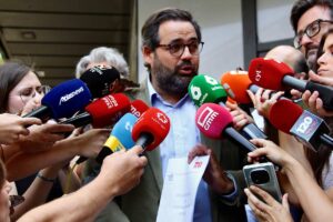 Page hizo sus declaraciones en la sede nacional del PP.