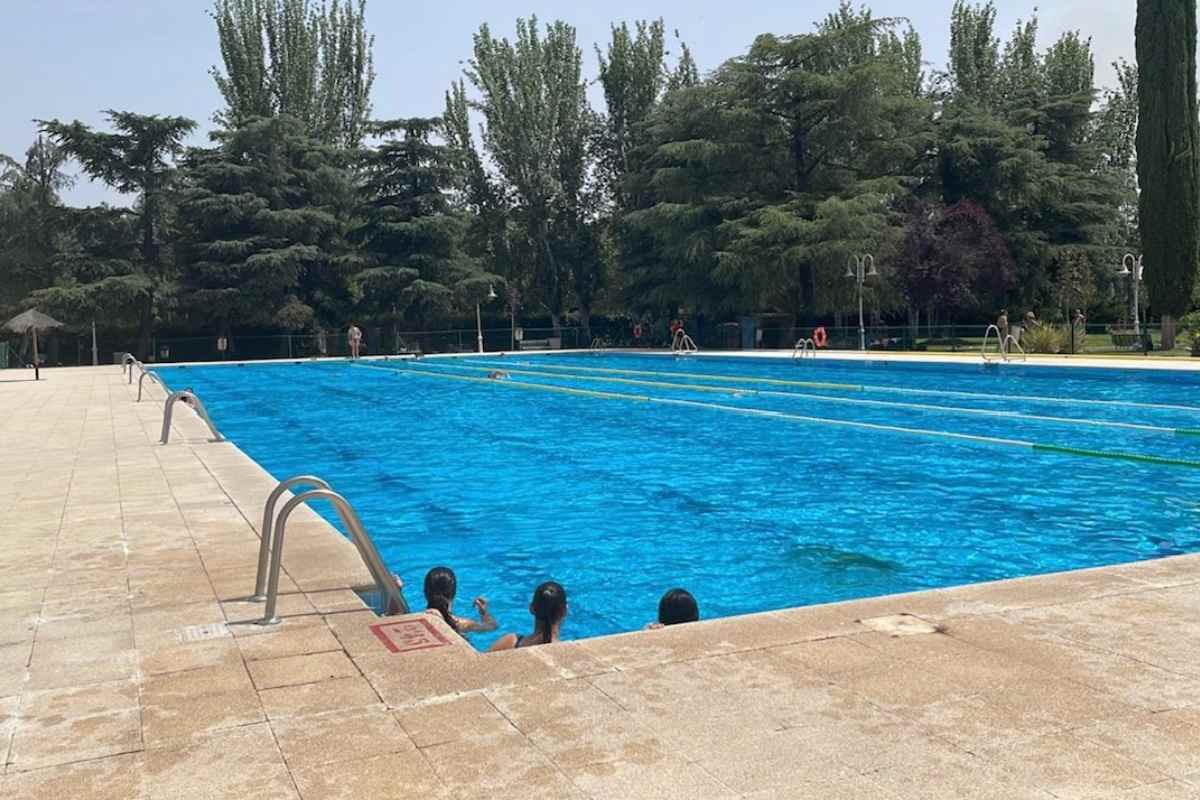 Foto de una piscina de Talavera