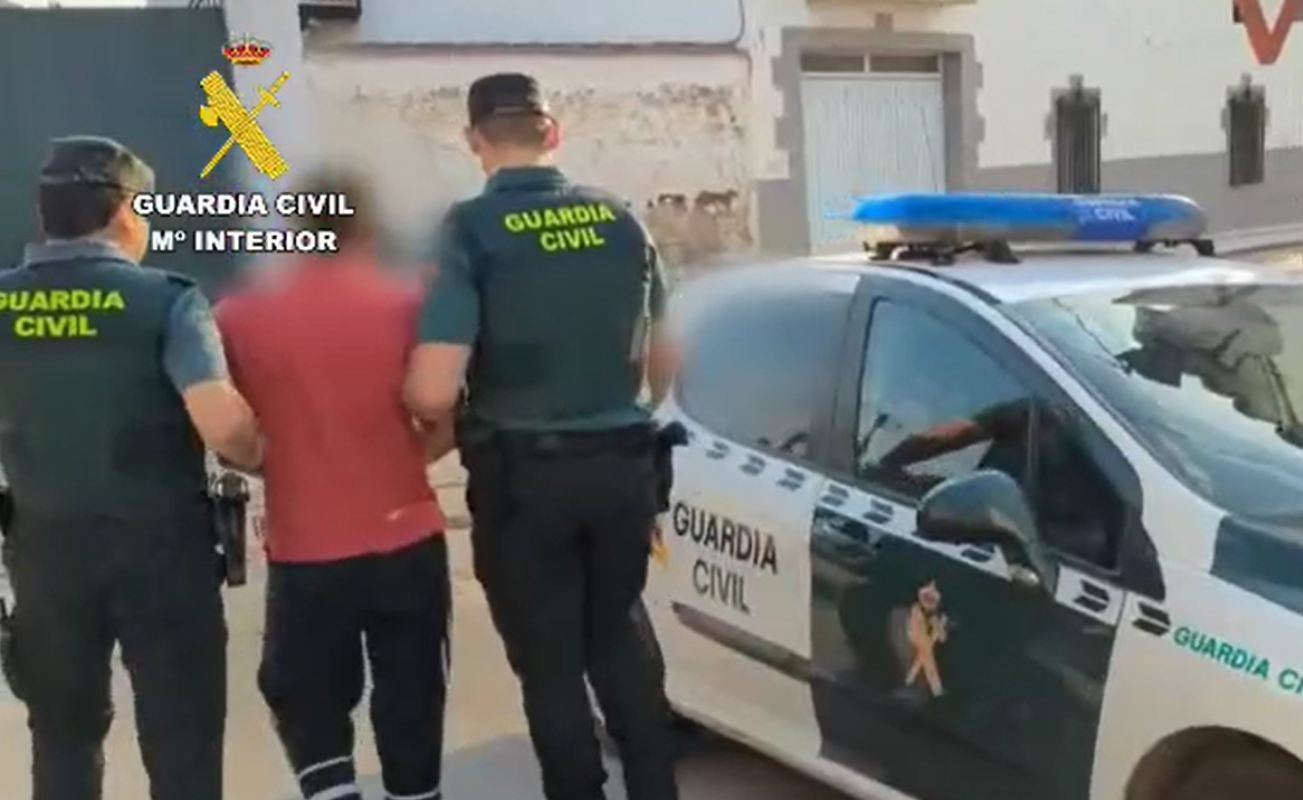 Uno de los detenidos pro el robo del cable de cobre en el AVE.