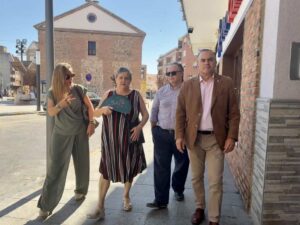 José Julián Gregorio escuchó las peticiones de los vecinos de Puerta de Cuartos.
