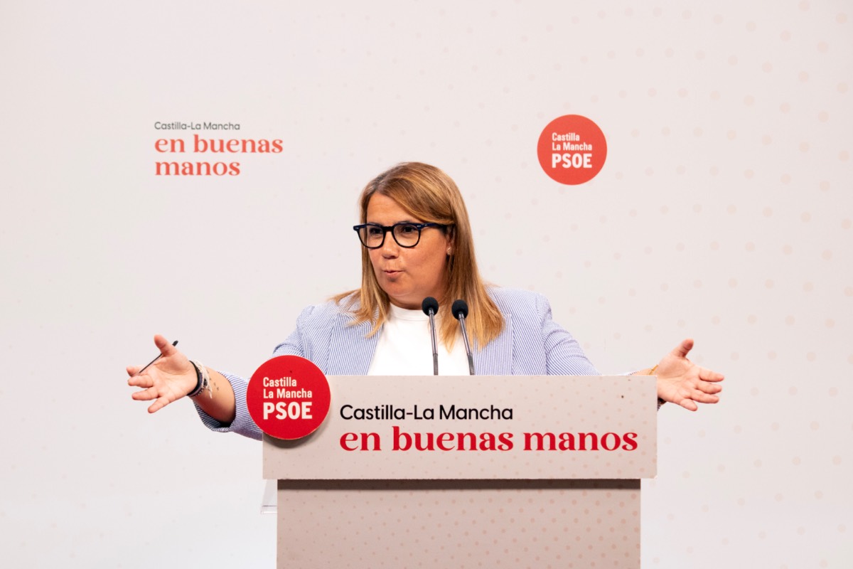 la presidenta del PSOE de Toledo, Tita García Élez