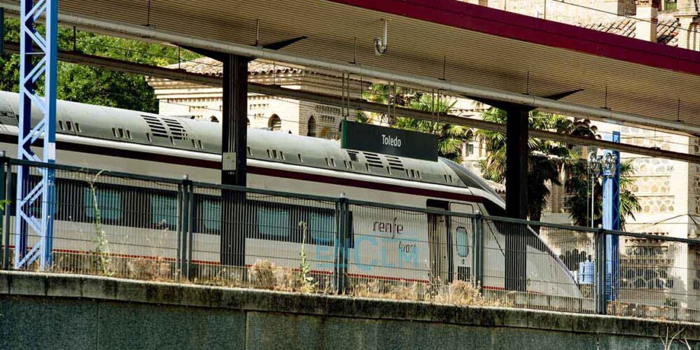 tren, ave, estación