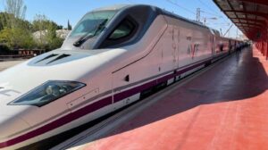 Foto de archivo de un AVE