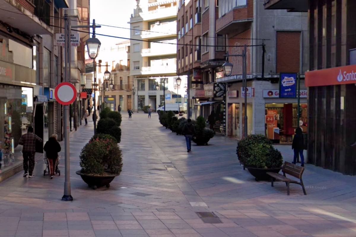 Calle San Francisco, en Talavera de la Reina (Toledo)