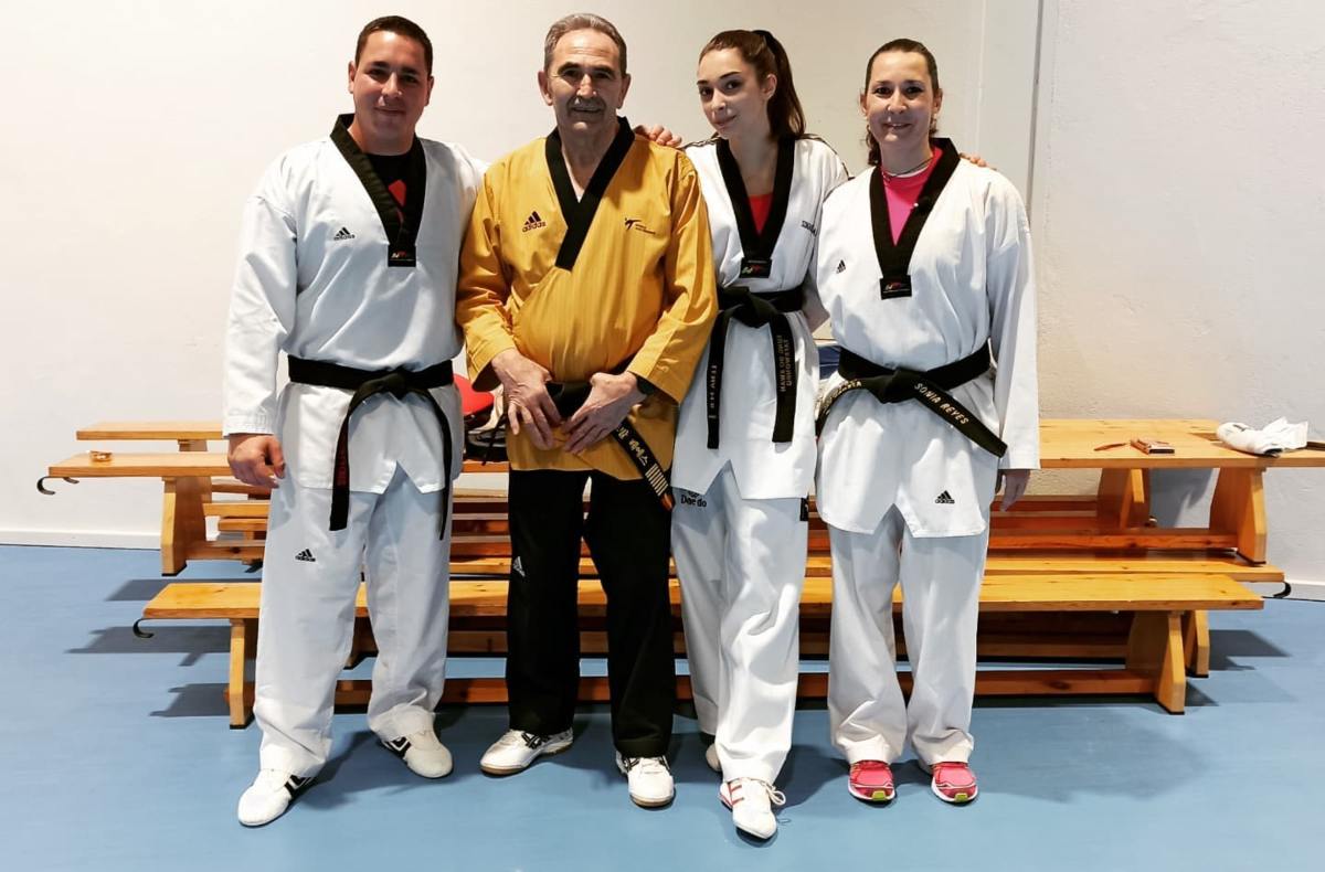 Cristóbal Reyes y familia