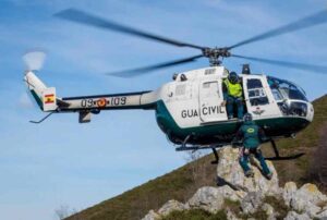 Imagen de archivo de un rescate de la Guardia Civil con helicóptero.