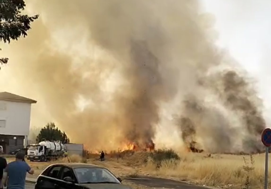 Incendio en el barrio ciudadrealeño de La Granja