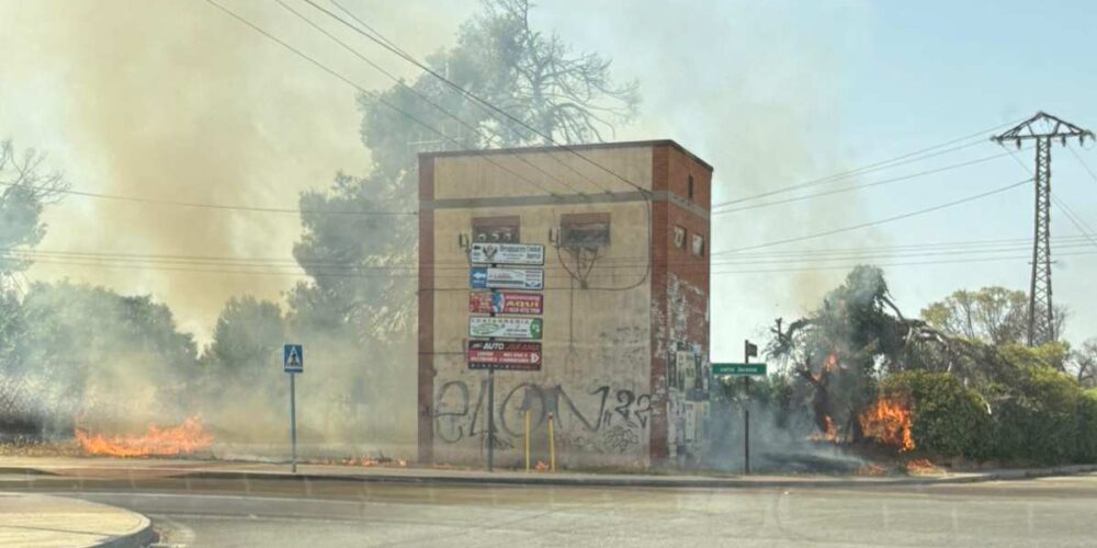 Incendio en el Polígono de Toledo.
