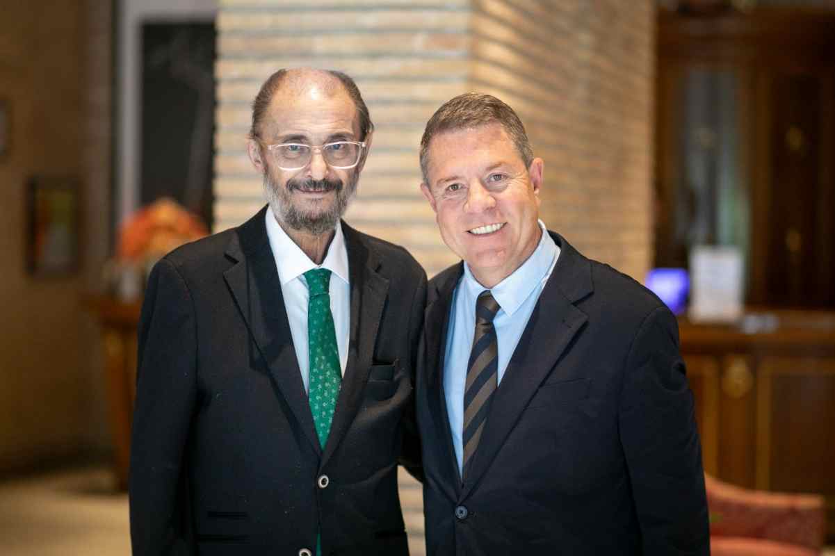 Javier Lambán y Emiliano García-Page.