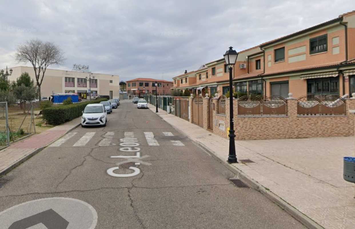 Accidente doméstico en una piscina de la calle León de Ugena.