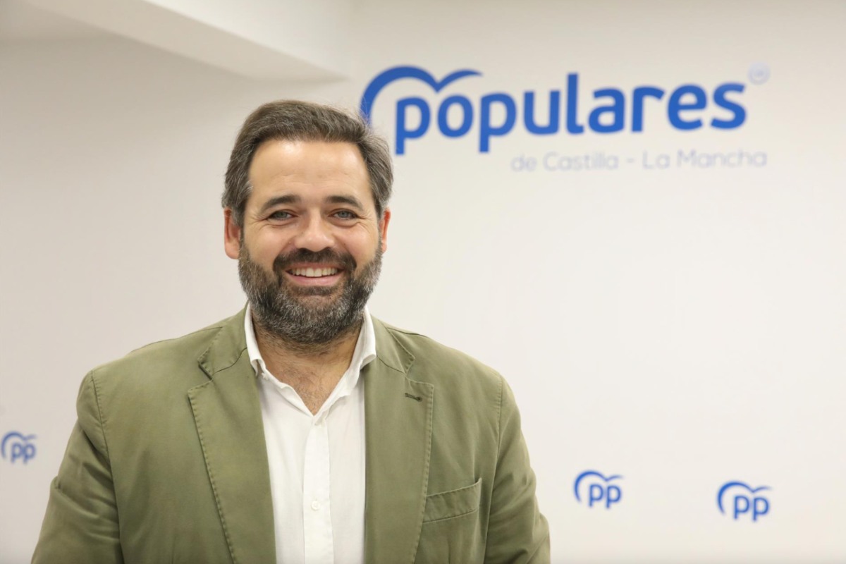 El presidente del PP de Castilla-La Mancha, Paco Núñez, en entrevista con Europa Press
