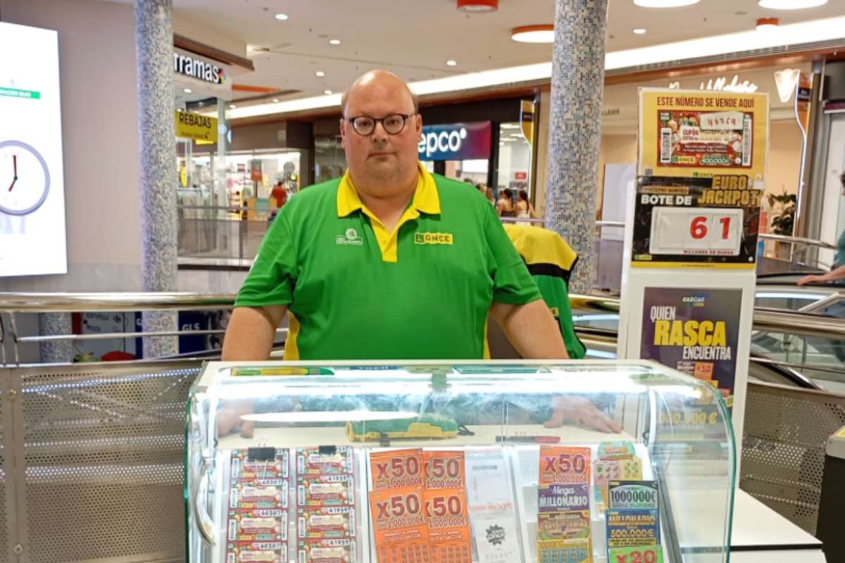 Sergio, vendedor de la Once en Talavera de la Reina (Toledo)