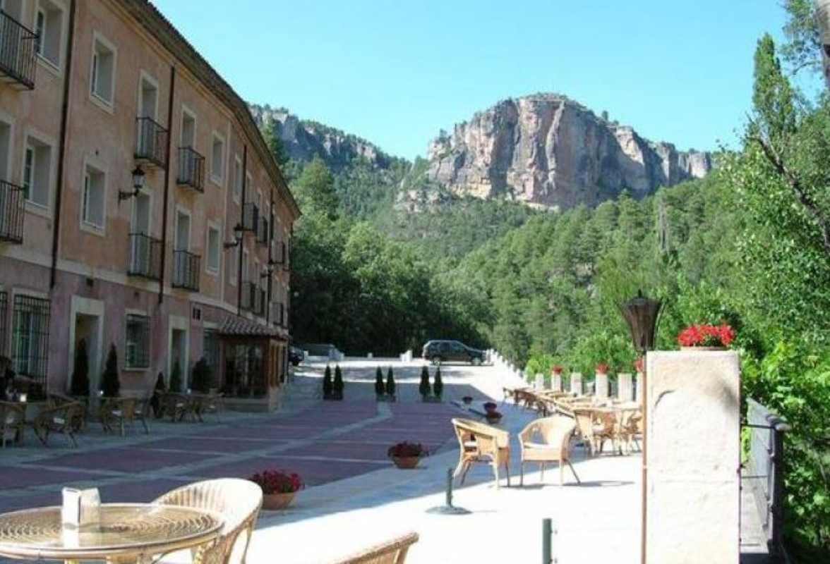 Aspecto parcial del balneario de Solán de Cabras. Foto: Ayuntamiento de Beteta.