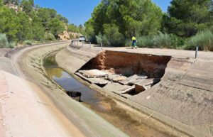 Rotura en el canal de trasvase Tajo-Segura.