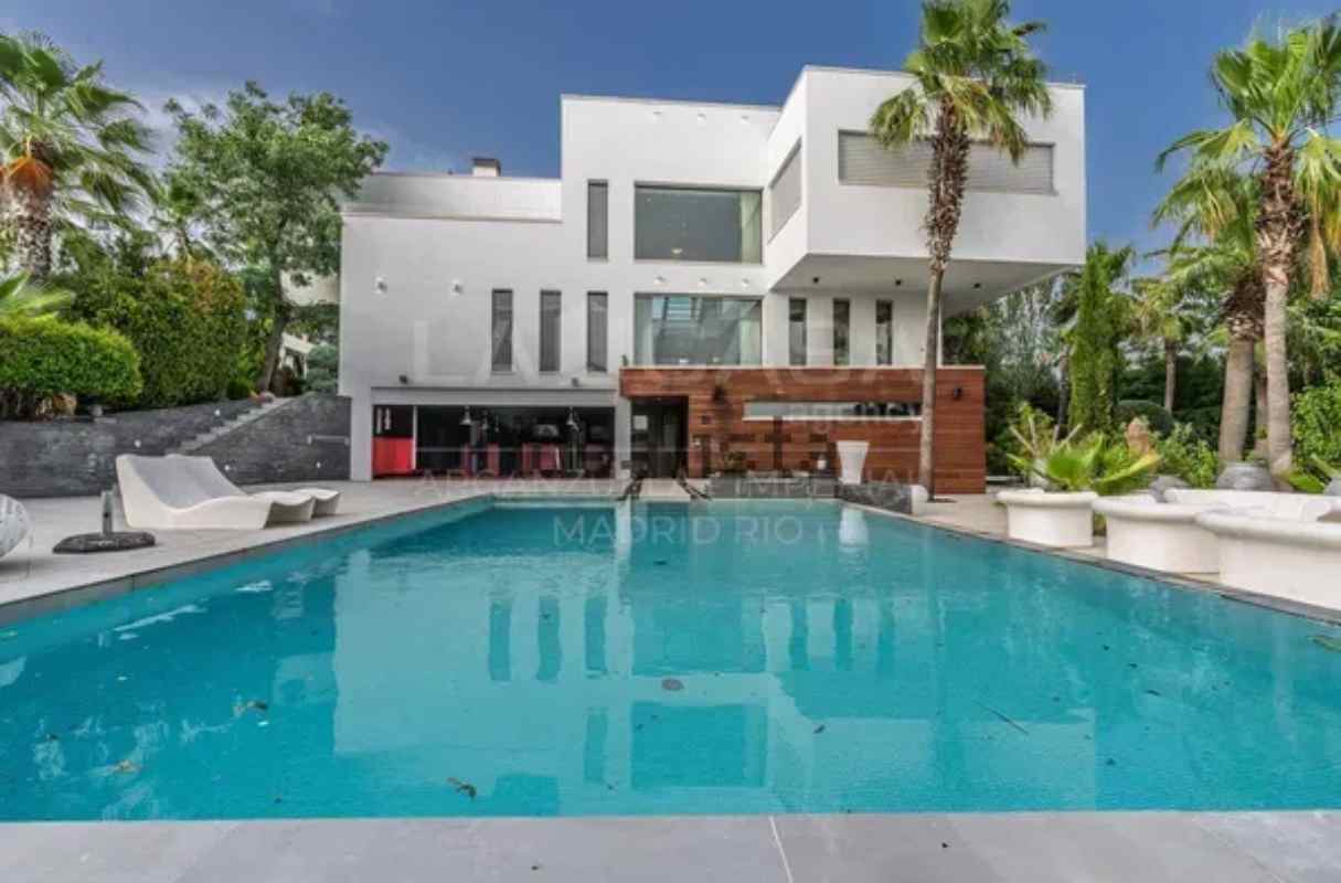 Vivienda de lujo en Olías del Rey.