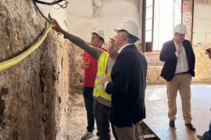El alcalde ha visitado las obras del convento de las Terreras
