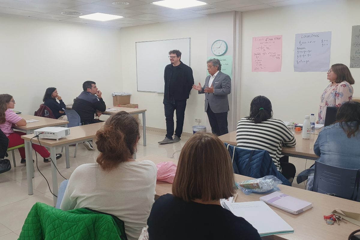 Curso, “Operaciones Básicas de Pisos en Alojamientos”.