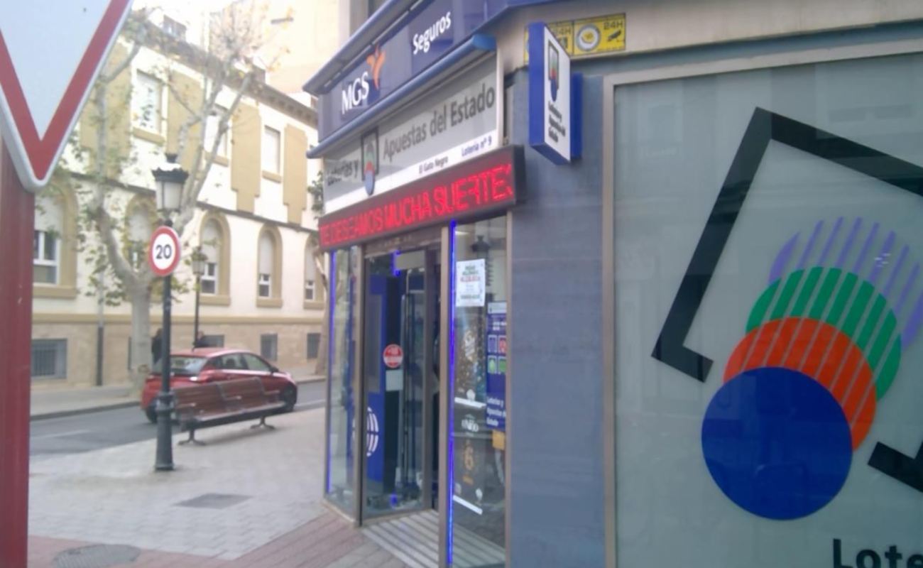 Primer premio vendido en la administración de loterías ubicada en la calle Dionisio Guardiola n.º 23 de Albacete