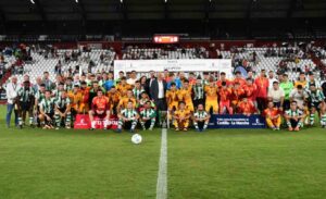 Guijarro asistió a la final del Trofeo de la Junta de fútbol.