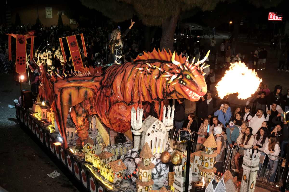 Carroza Peña "Chupichuskys" Foto: Ayuntamiento de Azuqueca