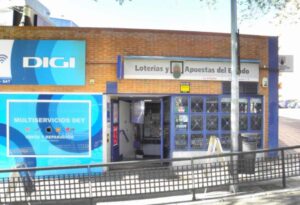 Ha sido vendido en la administración n.º 9 de loterías ubicada en la calle Alamín n.º 121