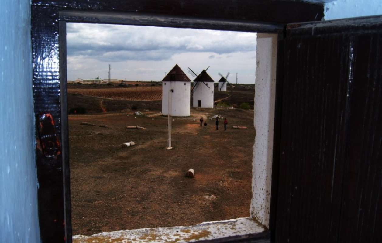 Mota del Cuervo, localidad famosa por sus molinos. Foto: Turismo Castilla-La Mancha.
