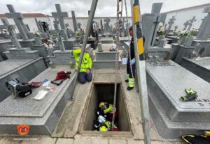 Imagen del rescate realizado por los bomberos.