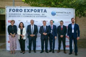 Page estuvo en la inauguración del Foro 'Exporta' en la UCLM.