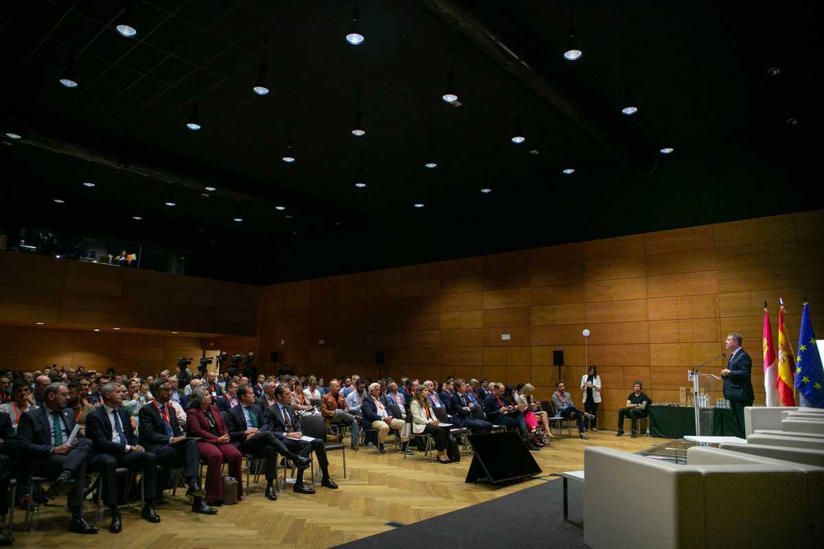 Page ha inaugurado la cumbre sobre comunidades energéticas que se celebra en Toledo.