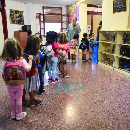 Primer día de clase del curso 25/26 en el colegio San Lucas y María de Toledo. Foto: Rebeca Arango.