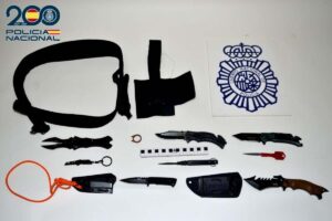 Armas incautadas a un hombre tras ser detenido por apuñalar a otro en Ciudad Real