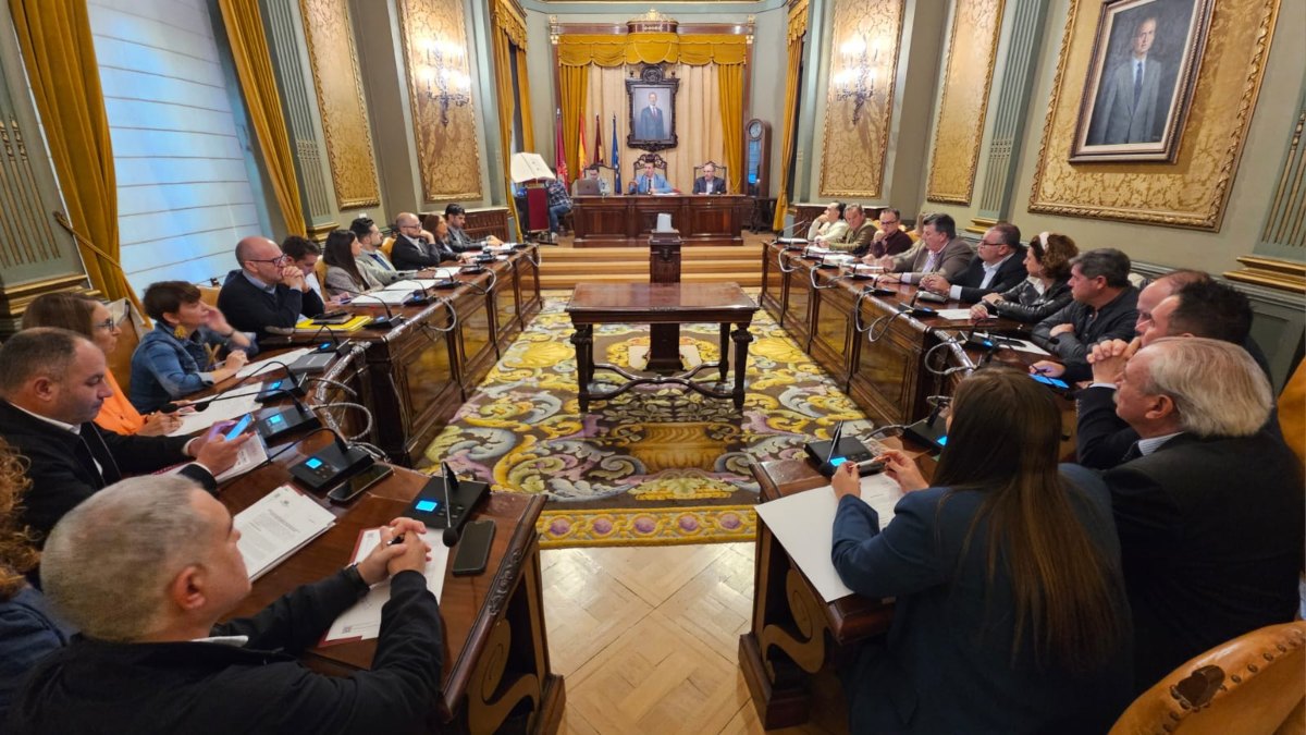 Sesión extraordinaria del Pleno de la Diputación de Albacete
