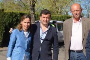 Regino Pérez (dcha) junto a Ricardo Chamorro y Milagros Calahorra, actuales concejales de Vox en Ciudad Real