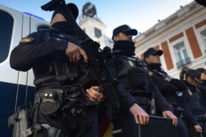 Varios agentes de la Unidad de Prevención y Reacción (UPR) en Madrid