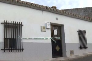 Vivienda en la que se produjo el suceso en Abenójar