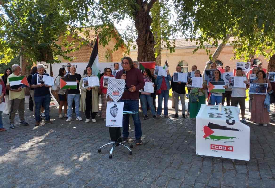 Un momento de la protesta de CCOO en la UCLM contra el genocidio de Gaza. Foto: EP.