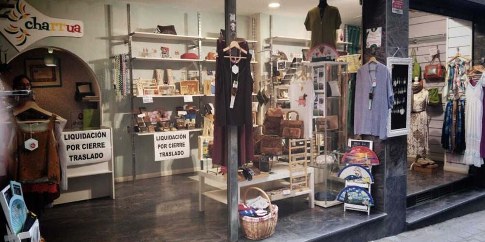 Tienda Charrúa en la calle Tornerías. Foto: Rebeca Arango.