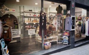 Tienda Charrúa en la calle Tornerías. Foto: Rebeca Arango.