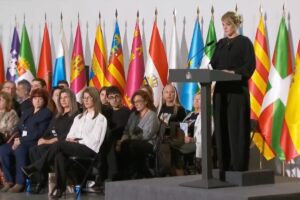 Homenaje a las víctimas de la DANA en la Ciudad de las Artes y las Ciencias (Valencia). Foto: @europapress