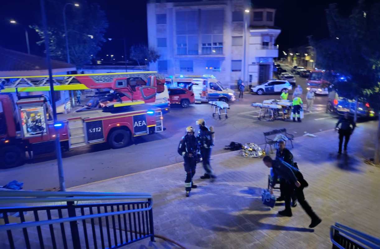 Imagen del dispositivo desplegado en el incendio de la residencia de Carrión de Calatrava.