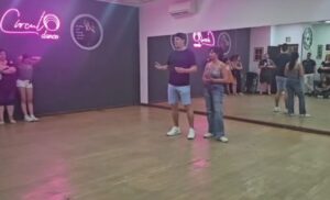 Lucas González, dirigiéndose a sus alumnos.