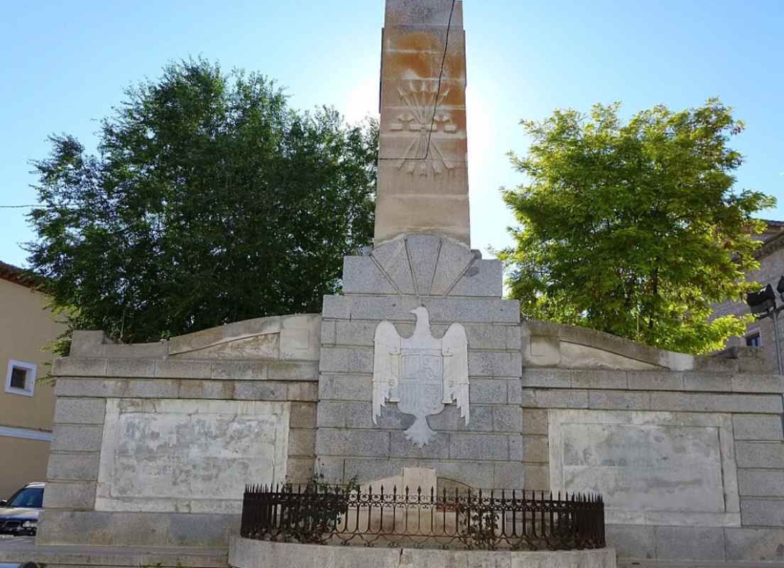 Cruz de los Caidos en Ocaña.